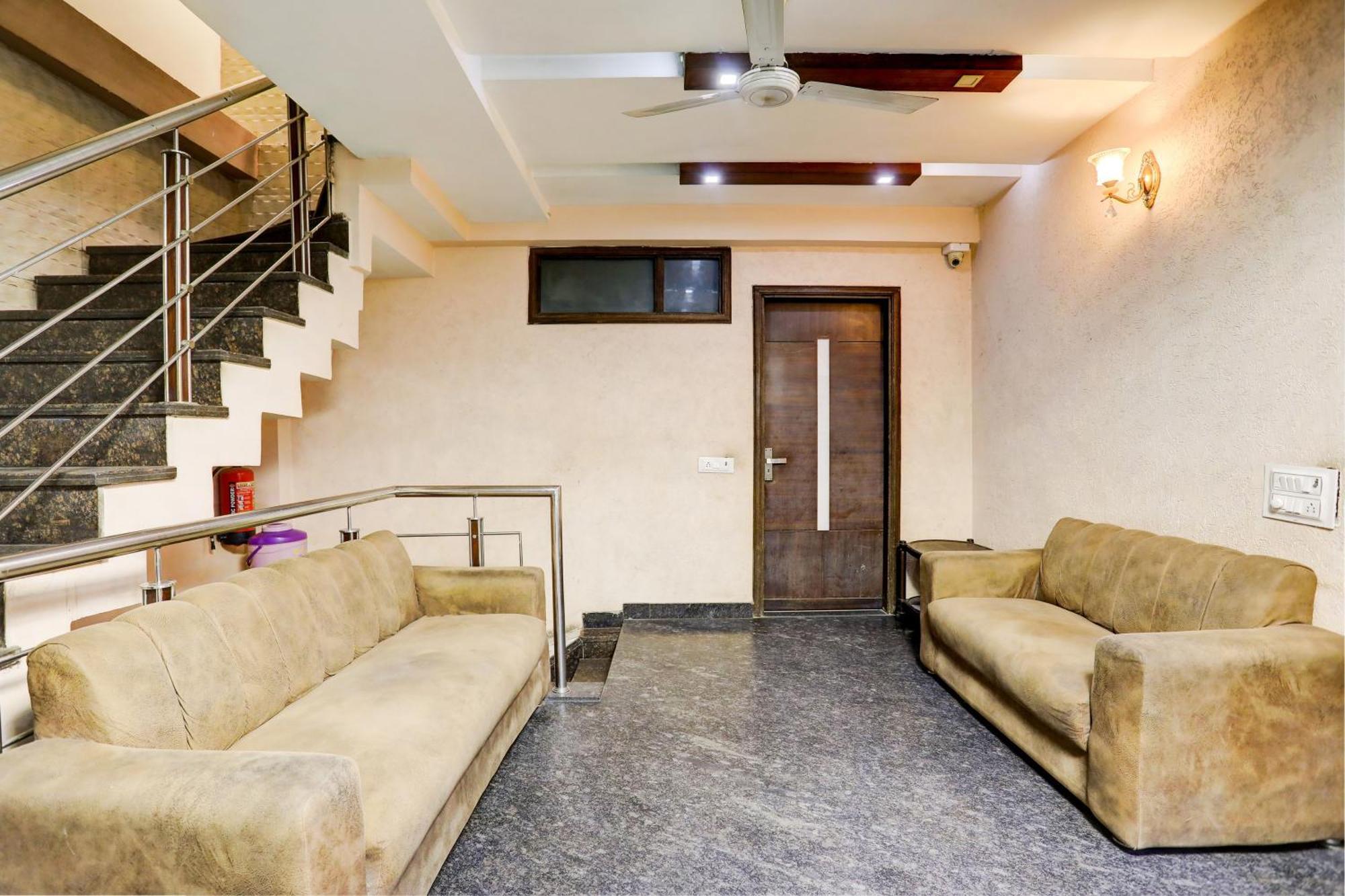 Hotel O Hcn 卢迪亚纳 外观 照片